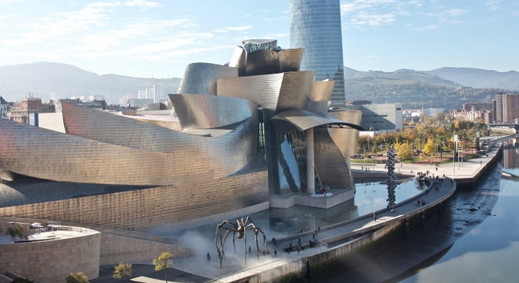 Vista exterior del Museo Guggenheim de Bilbao (Vizcaya, País Vasco) | Foto: Museo Guggenheim