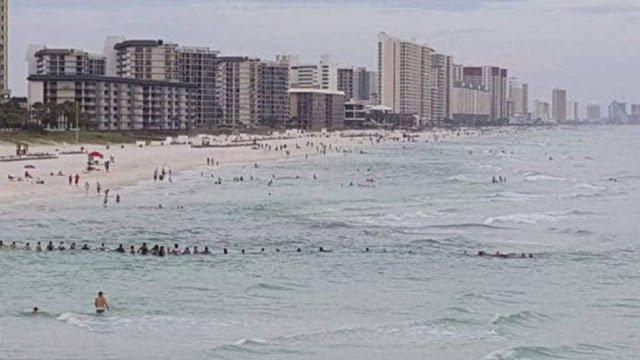 Familia rescatada en Florida