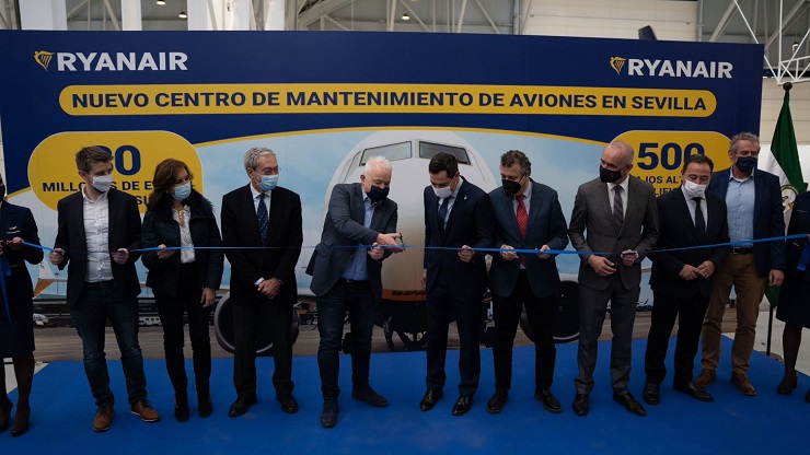 Neal McMahon, Isabel Maestre, Rogelio Velasco, Eddie Wilson, Juanma Moreno, Javier Fernández, Antonio Muñoz, Ricardo Sánchez y Neil Hickey