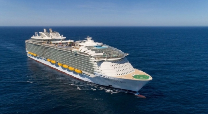 El barco de cruceros 'Symphony of the Seas' de Royal Caribbean