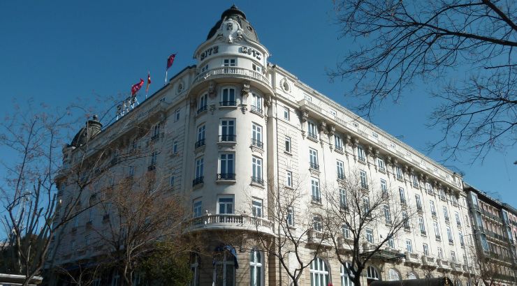 Hotel Ritz en Madrid, uno de los hoteles reformados en 2021 | Foto Wikimedia Commons (CC BY SA 3.0)