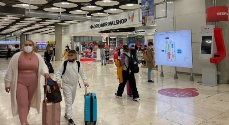 Tiendas en el aeropuerto de Madrid Barajas | Foto: Tourinews©