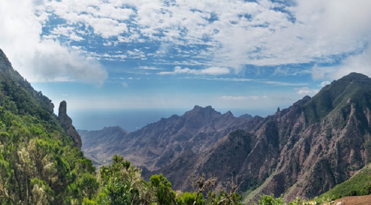 Vista de los acantilados del Parque Rural de Anaga (Tenerife)  | Foto: Turismo de Tenerife