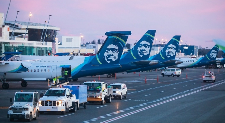 Ómicron y el mal tiempo obligan a cancelar 2.800 vuelos en un día en Estados Unidos | Foto: Alaska Airlines