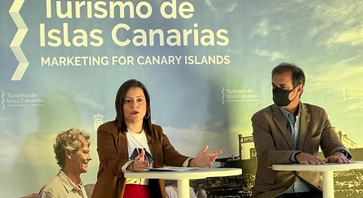 Yaiza Castilla, consejera de Turismo de Canarias, junto a José Juan Lorenzo, director gerente de Promotur Islas Canarias Foto: Tourinews ©