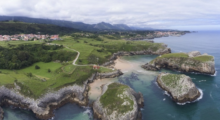 Vista del litoral de la localidad asturiana | Foto: Turismo en Llanes