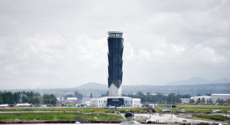 Torre de control del Aeropuerto Internacional de Felipe Ángeles (AIFA) | Foto: Spacierbarley (CC BY-SA 4.0)