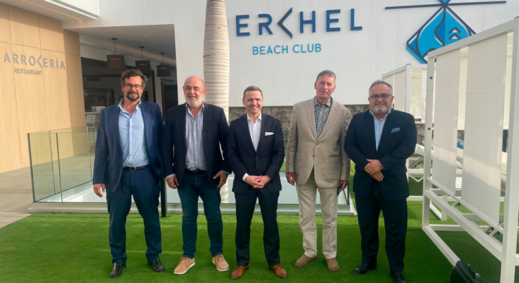Nicolás Villalobos, José María Mañaricúa, Thomas Bösl, Tom Smulder e Ignacio Moll Nicolás Villalobos, José María Mañaricúa, Thomas Bösl, Tom Smulder e Ignacio Moll