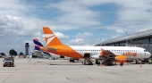 Un avión de Ultra Air en el Aeropuerto El Dorado (Bogotá, Colombia) | Foto: Juan Sebastian Tovar vía Facebook