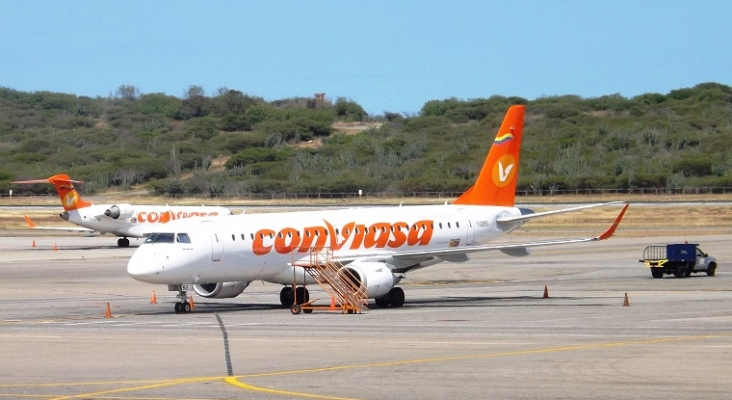 Un avión de Conviasa en el Aeropuerto Internacional Simón Bolívar (Caracas, Venezuela) | Foto: Maor X (CC BY-SA 4.0)