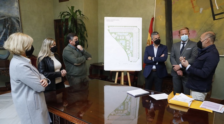 Presentación del proyecto urbanístico en el consistorio roteño | Foto: Ayuntamiento de Rota