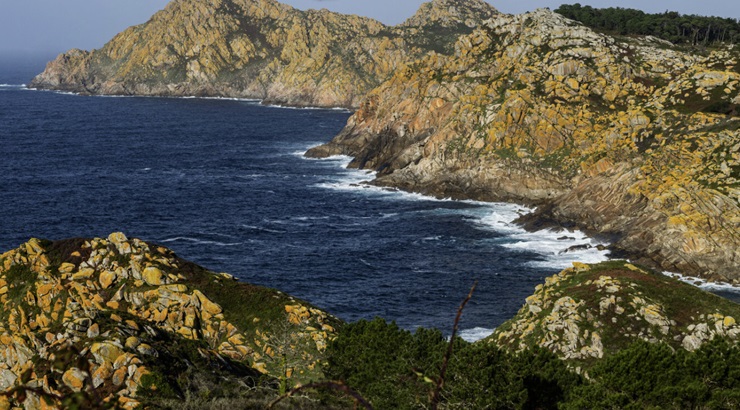 Vista de la costa en las Islas Cíes | Foto: vía The New York Times