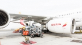 Repostaje de avión de Iberia (IAG)