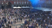 Aspecto de la Plaza Mayor (Madrid) en una jornada de Champions League con aficionados británicos | Foto: vía Twitter (@toniogarcia85)