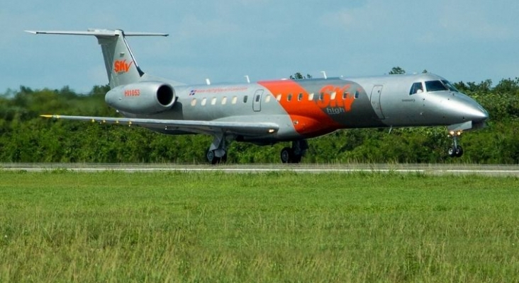Un avión de Sky High Dominicana, el primer miembro dominicano de la Asociación Latinoamericana y del Caribe de Transporte Aéreo (ALTA)