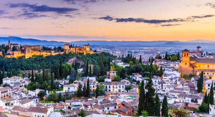 El centro de Granada se revaloriza a golpe de hoteles de cinco estrellas
