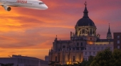 La alianza Madrid-Iberia para convertir a la ciudad en “parada obligatoria” deja un impacto de 18 millones