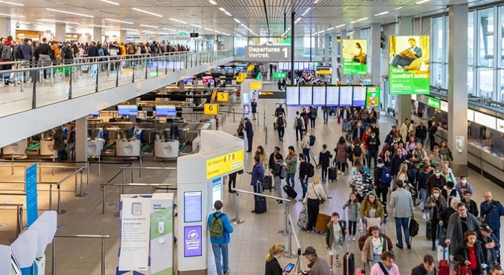 Colas en el Aeropuerto de Ámsterdam Schiphol Foto Aeropuerto de Schiphol