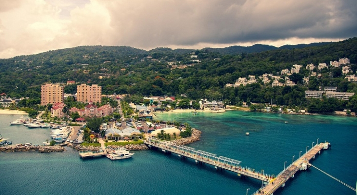 Estados Unidos 'condena' con una nueva alerta de viaje a un destino del Caribe | En la imagen, Ocho Ríos (Jamaica)