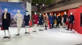 Exposición de la nueva colección de uniformes de Iberia en FITUR 2022 | Foto: Tourinews©