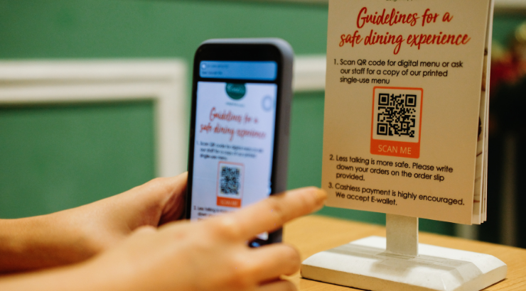 Código QR formato digital en un restaurante Código QR formato digital en un restaurante