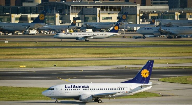 Aviones de Lufthansa en el Aeropuerto de Frankfurt (Alemania)