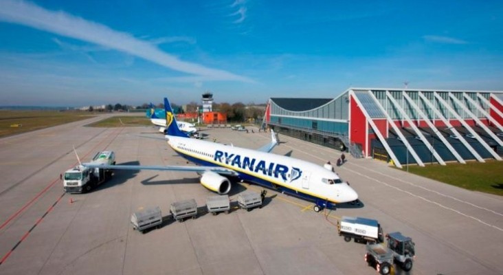 Avión de Ryanair en el Aeropuerto de Memmingen | Foto: Allgäu Airport GmbH & Co. KG (CC BY-SA 3.0 DE)
