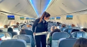 Azafata en la cabina de un avión de Air Europa | Foto: Archivo