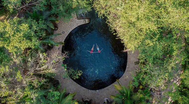 xcaret cenotes