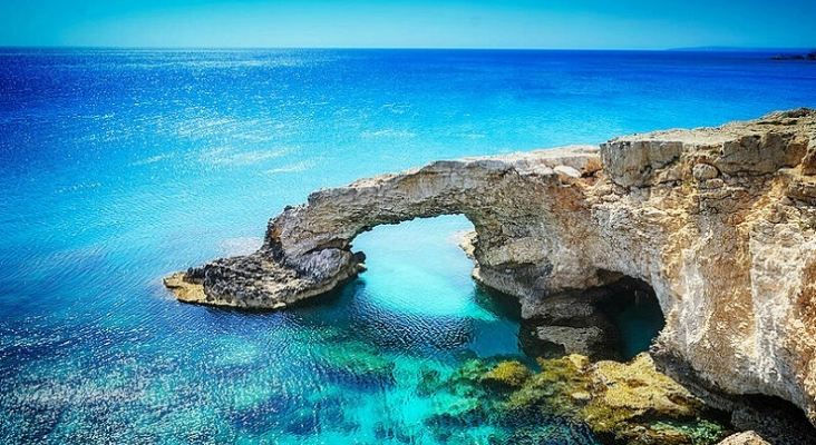 Vista de la costa de Ayia Napa (Chipre) | Foto: vtours