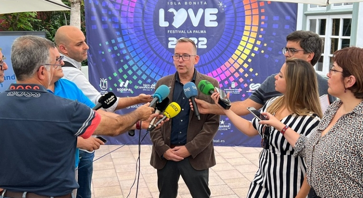 Arno Richartz, CEO de Viajes Canarias Europa, en la presentación del Isla Bonita Love Festival. | Foto: Cabildo de La Palma