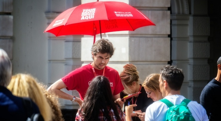 Los ‘free tours’ de Granada, acusados de intrusismo y de ''destruir la profesión'' | Foto: vía Vincci Hoteles