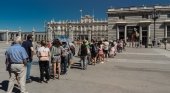 La FEPET condena la turismofobia | Turistas en Madrid