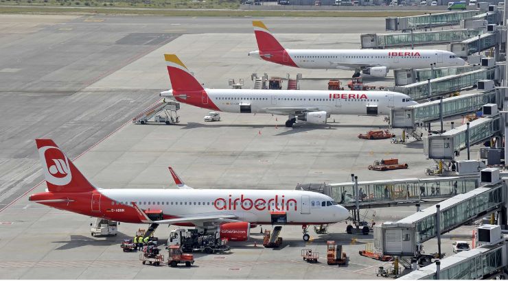 Aviones estacionados en el campo de vuelo del Aeropuerto Adolfo Suárez Madrid-Barajas | Foto: Aena