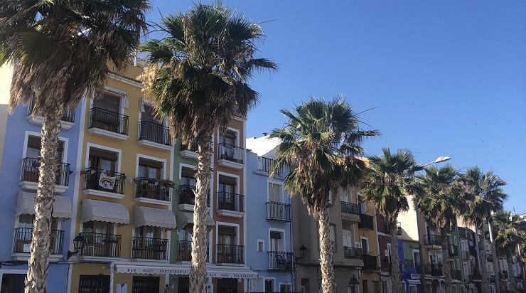 La filmación se graba en Villajoyosa (Alicante), una de las zonas más turísticas de la provincia. Vía Tourinews