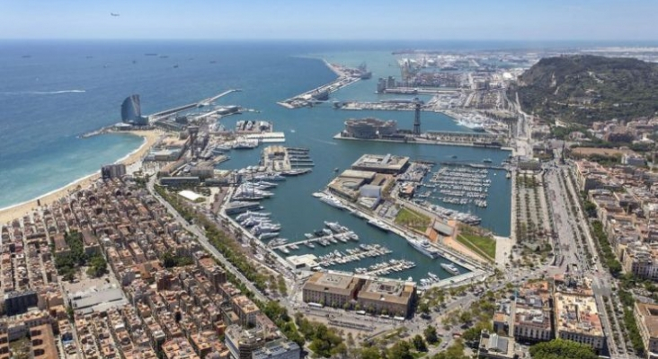  Barcelona quiere reducir a la mitad el número mensual de cruceristas durante la temporada alta | Foto:  vía Portal Portuario