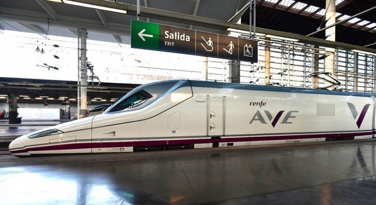 Renfe restablece el servicio Madrid - Galicia, pero un tramo deberá realizarse por carretera | Foto: Renfe