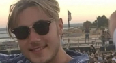 Un joven británico muere decapitado por las palas de un helicóptero mientras se hacía un "selfie" | Foto: Facebook