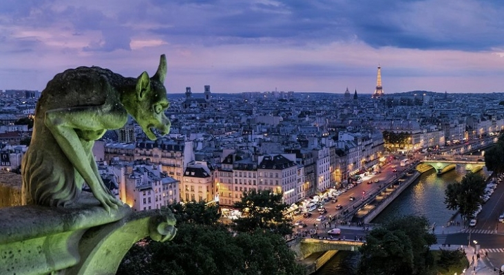 Vista de la ciudad de París, Francia