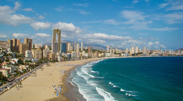 Benidorm (Alicante), una de las ciudades más demandadas por el Imserso