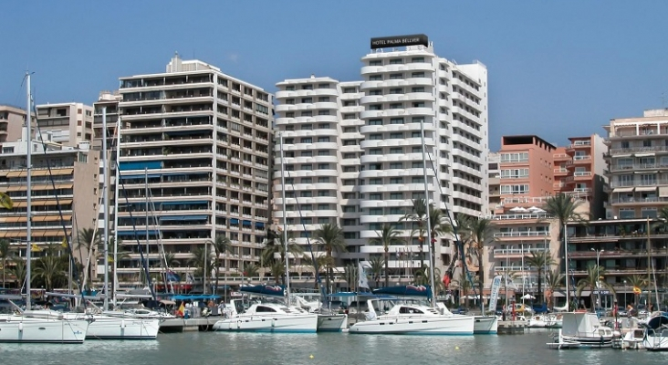 Muere una turista al precipitarse desde la sexta planta de un hotel de Palma (Mallorca)