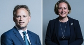 De izquierda a derecha, Grant Shapps y Anne-Marie Trevelyan.