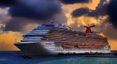Un barco de crucero de Carnival Cruise Line en el Caribe