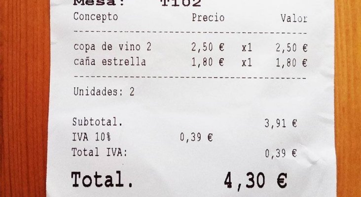 Factura con precios de la cerveza y el vino en A Coruña