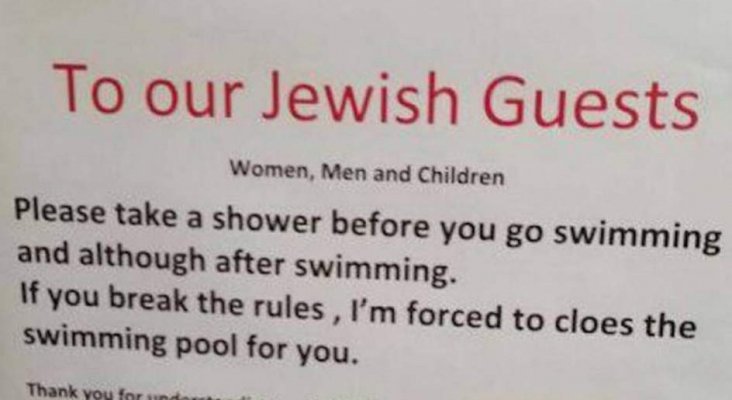 Hotel recomienda a sus clientes judíos ducharse antes de bañarse en la piscina