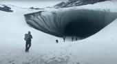 El trágico momento en el que un turista muere aplastado por un bloque de hielo en la Patagonia