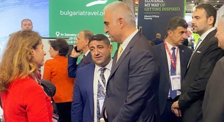 İsmail Taşdemir, secretario general de TÜROB recibió la visita del ministro de Turismo turco Mehmet Nuri Ersoy Foto TÜROB 