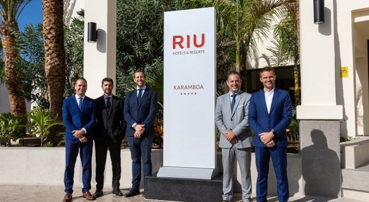 Hugo da Ponte (director Palace Boavista) , Marco Teixeira (director Riu Karamboa), Antonio Luque (subdirector Riu Karamboa), Agostinho Januario (subdirector Riu Karamboa) y Samuel Lagast (director Riu Touareg)