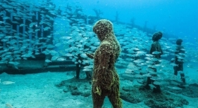 Buceadores de Lanzarote acusan al Cabildo de desmantelar el primer museo de arte submarino de Europa
