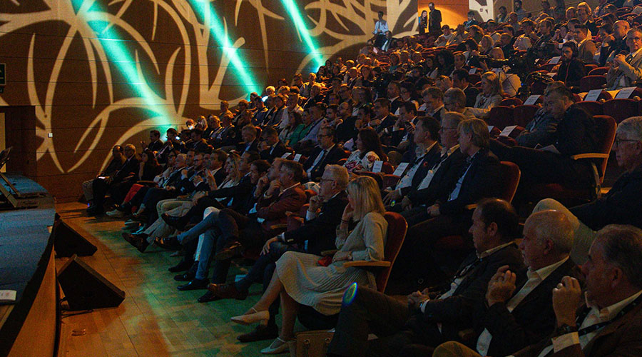 Público asistente en la entrega de los premios | Foto Tourinews©